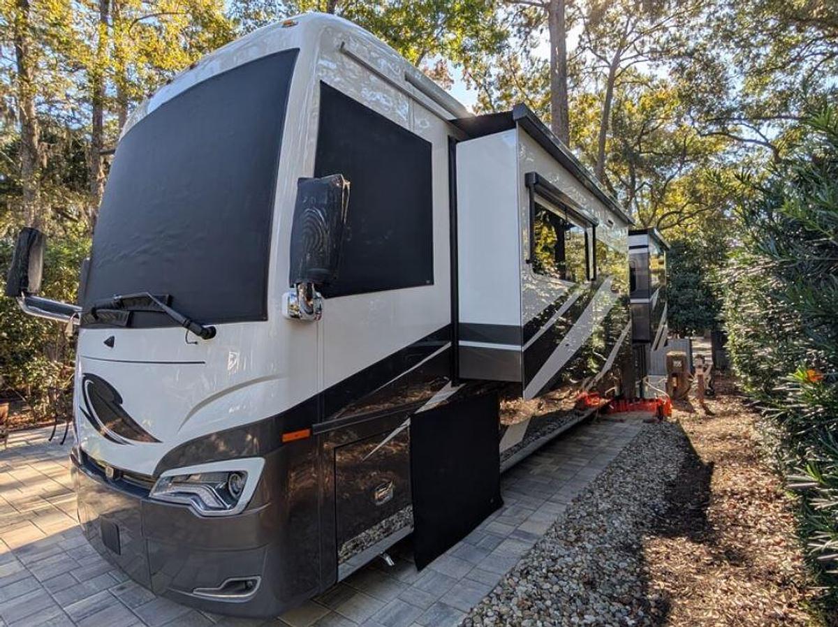 Used 2022 Tiffin Motorhomes Allegro Bus 40IP Class A Motorhome