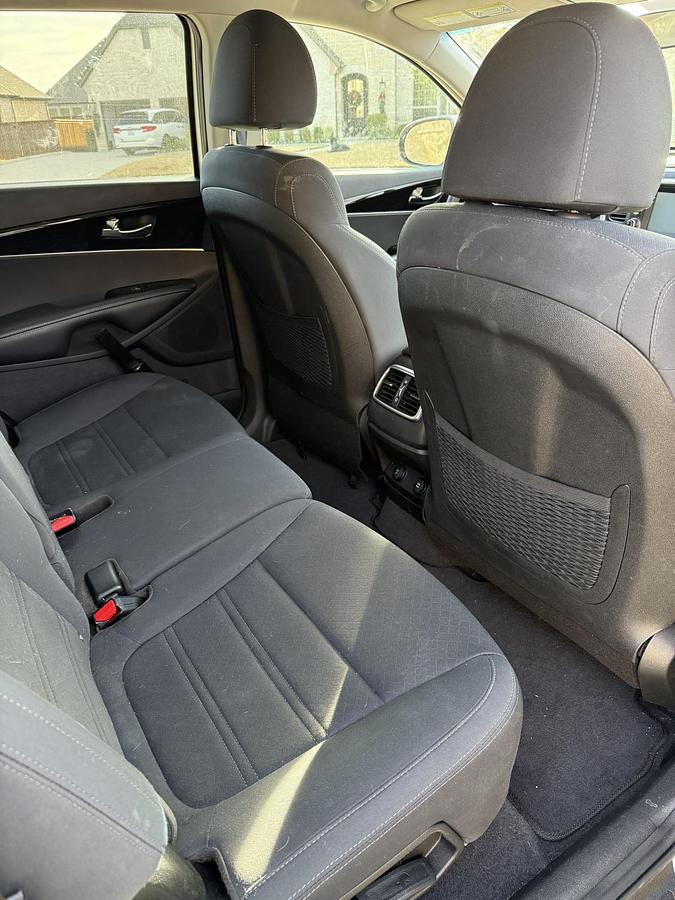 Used 2019 Kia Sorento LX 2WD