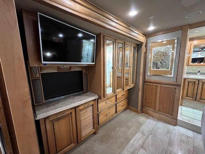 Used 2018 Tiffin Motorhomes Phaeton 37BH