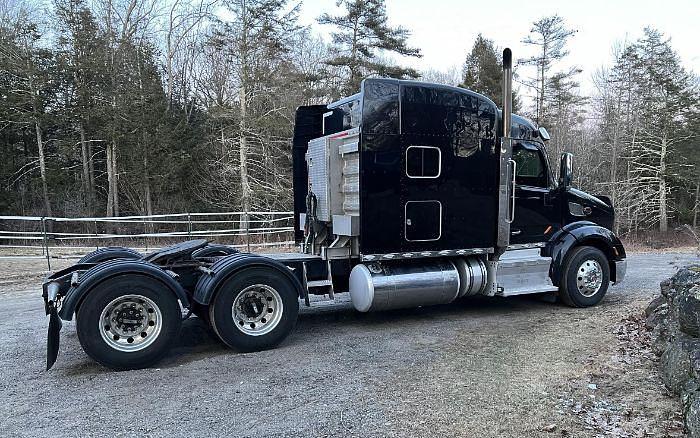 Used 2015 Peterbilt 579