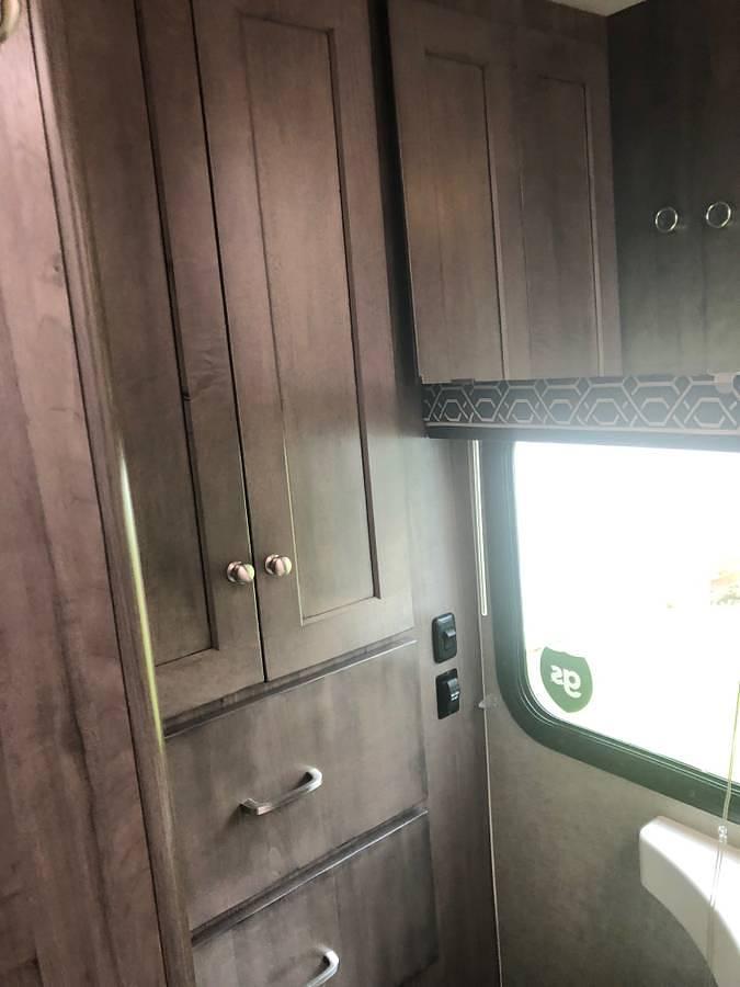 Used 2018 Winnebago Fuse