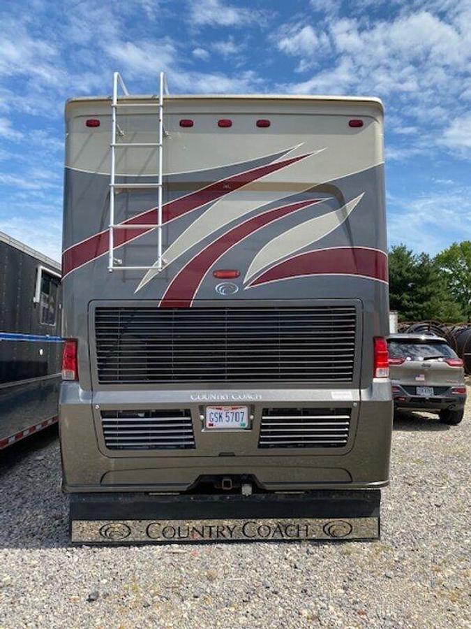 Used 2007 Country Coach Tribute 260