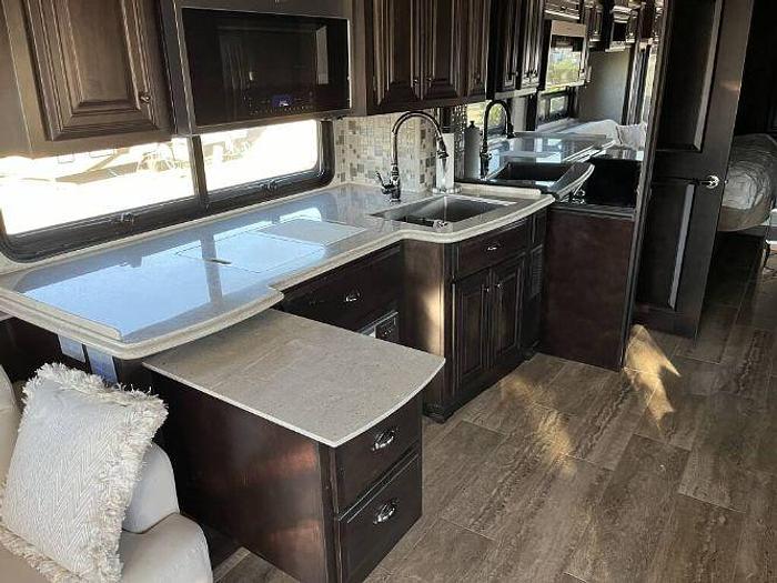 Used 2020 Newmar Dutch Star 4369