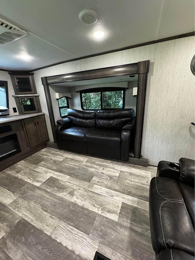 Used 2021 Forest River Sierra