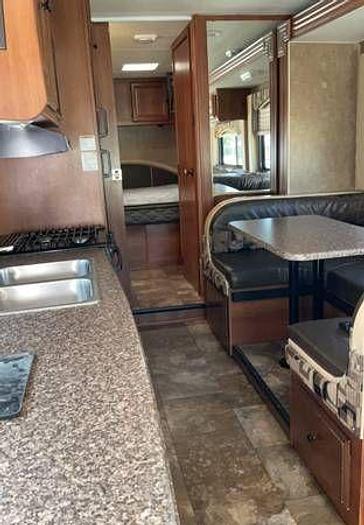 Used 2014 Coachman Leprechaun