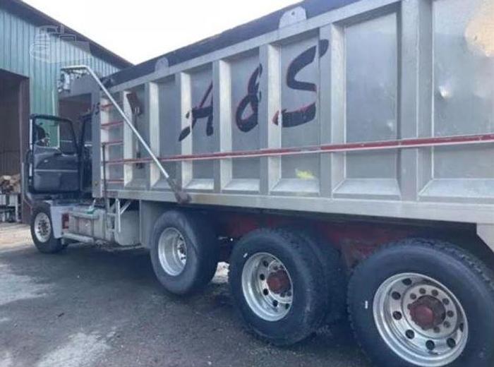 Used 2016 Mack GRANITE GU713