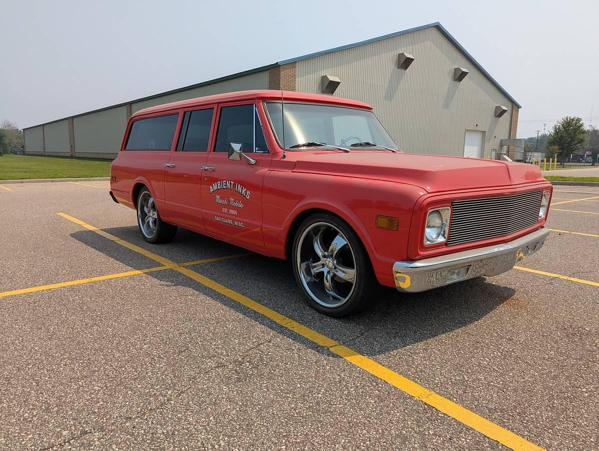 Used 1972 Chevrolet Suburban