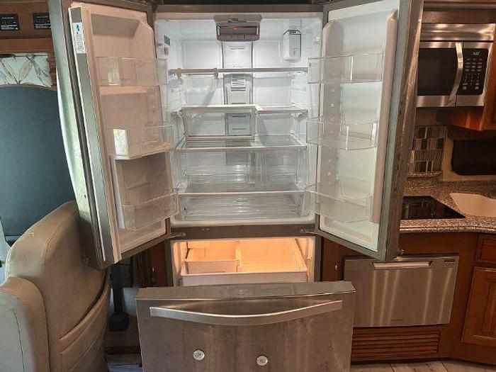 Used 2017 Fleetwood Discovery LXE 40X