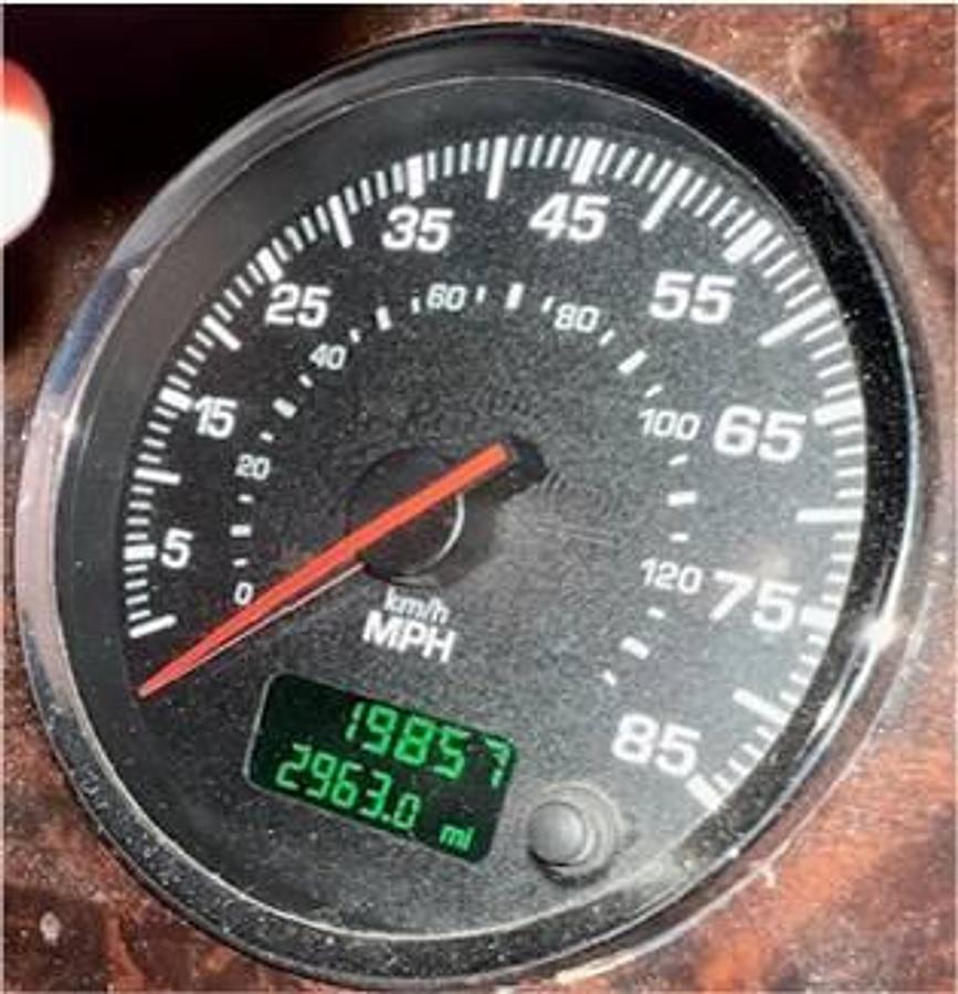 Used 2015 Kenworth T370 Truck with Box & Generator