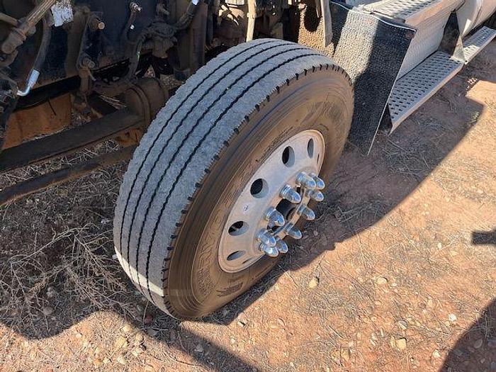 Used 2014 KENWORTH T800