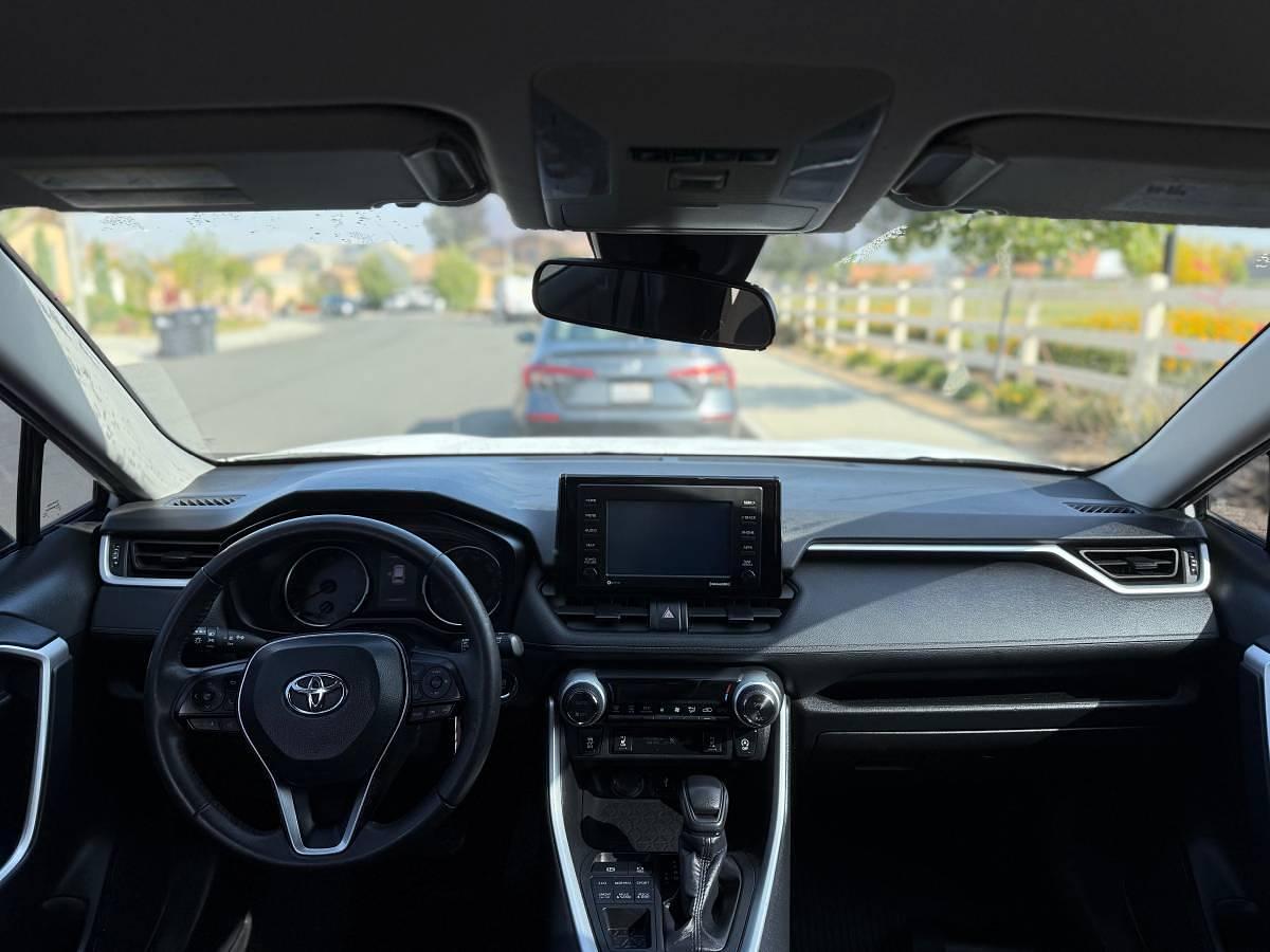 Used 2021 Toyota RAV4 XLE AWD