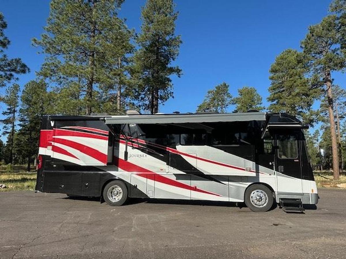 Used 2014 Winnebago Journey 34B Class A Motorhome