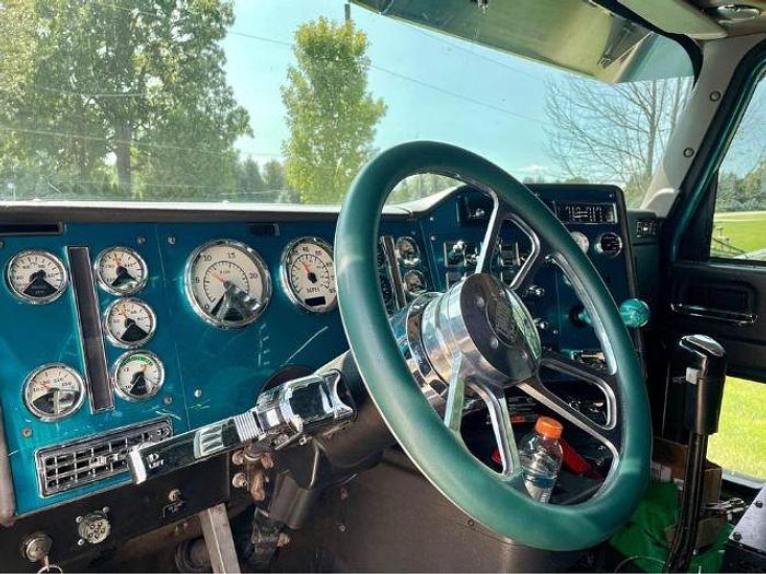 Used 2001 INTERNATIONAL 9900 IX