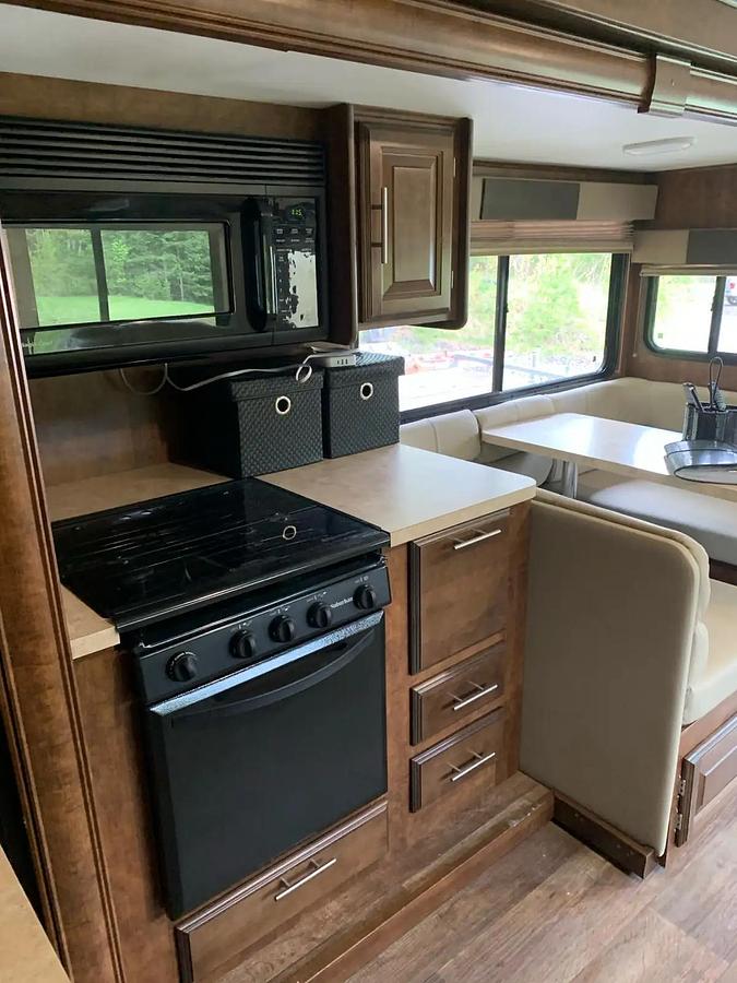 Used 2016 Forest River 32DS Class A Motorhome