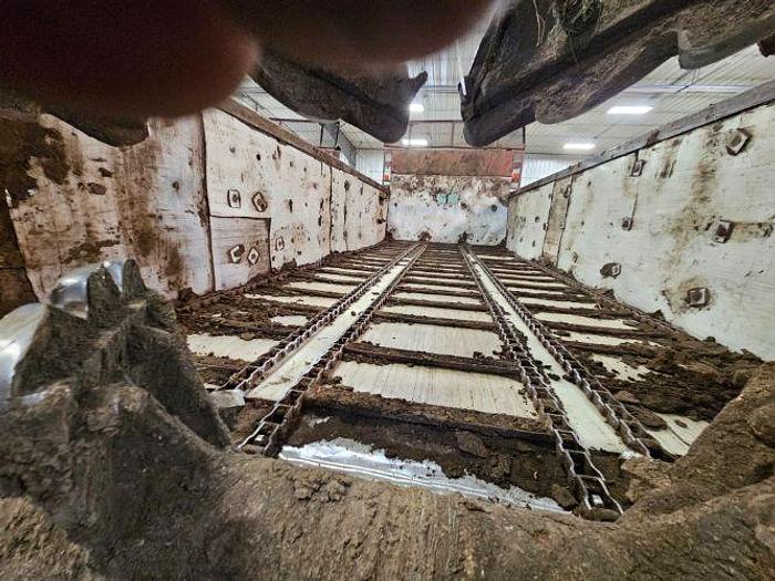 Used 1993 Peterbilt 379 Manure Spreader