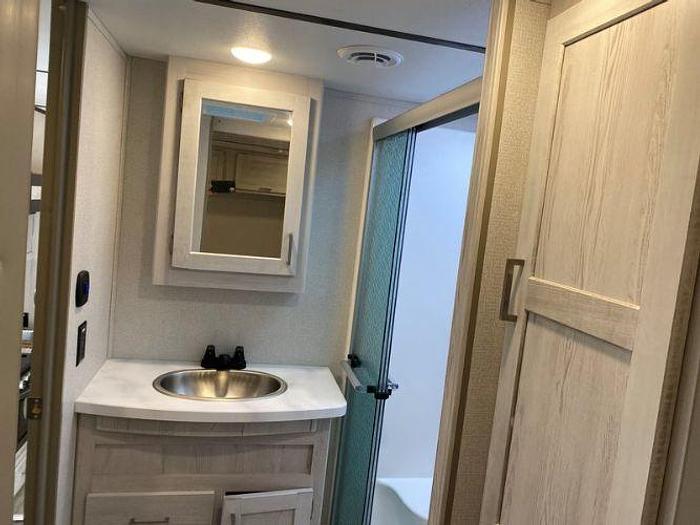 Used 2021 Keystone Sprinter 35BH