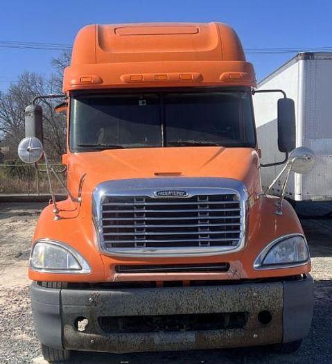 Used 2012 Freightliner Columbia 120