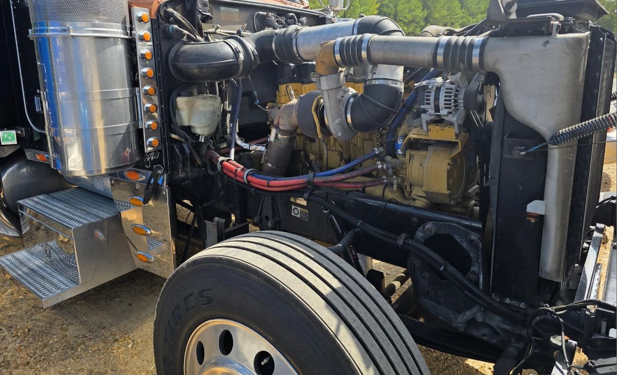 Used 2004 Peterbilt 379