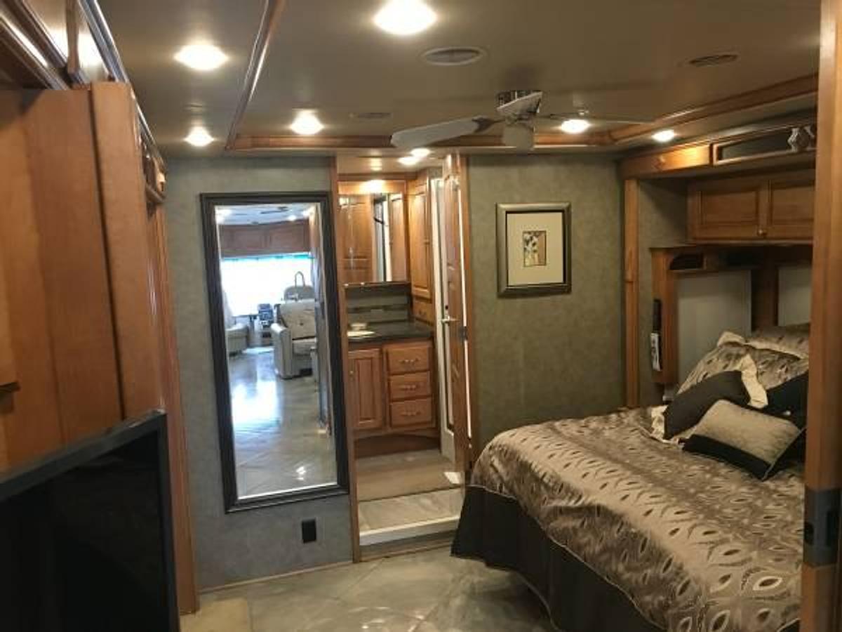 Used 2016 Winnebago Journey 40R Diesel Pusher