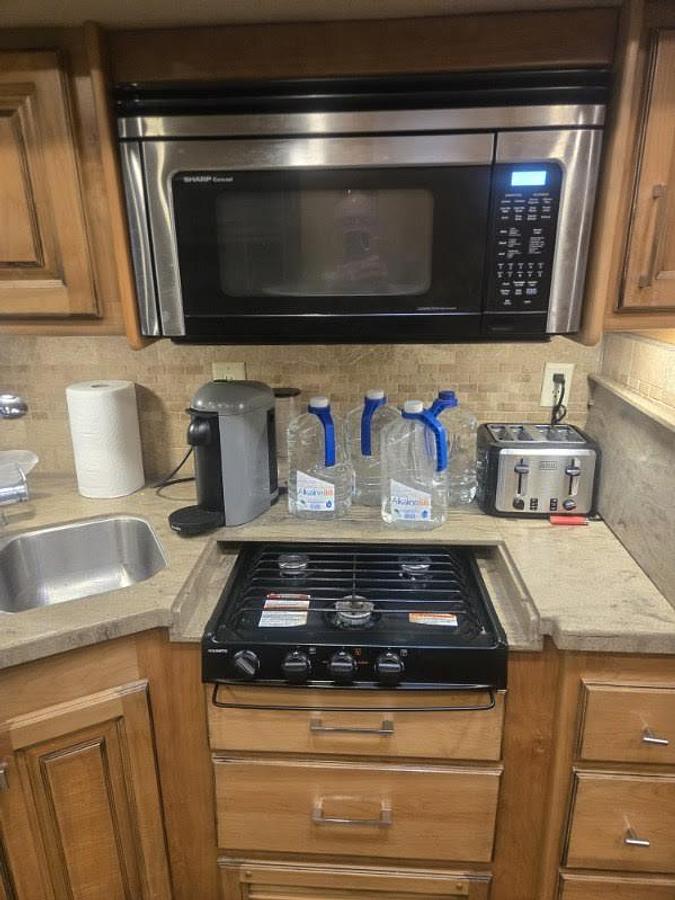 Used 2018 Tiffin Allegro RED 33AA