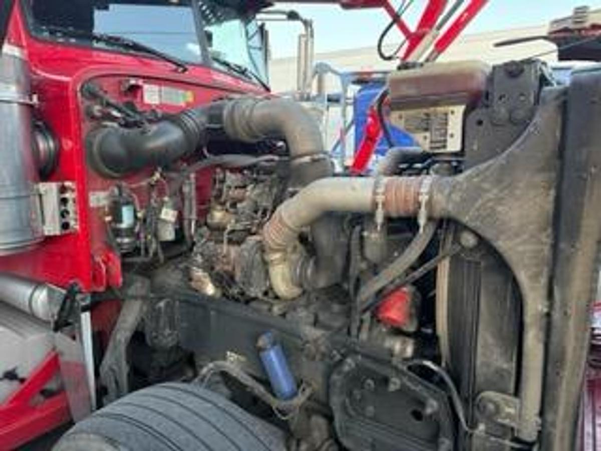 Used 2020 Peterbilt 389 Car Hauler