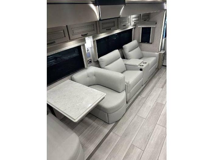 Used 2023 Newmar Dutch Star 4369