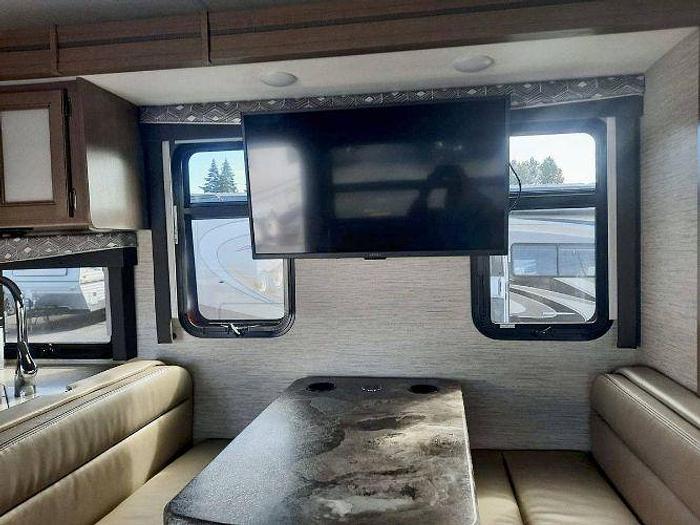 Used 2023 Thor Motor Coach FOUR WINDS 31E