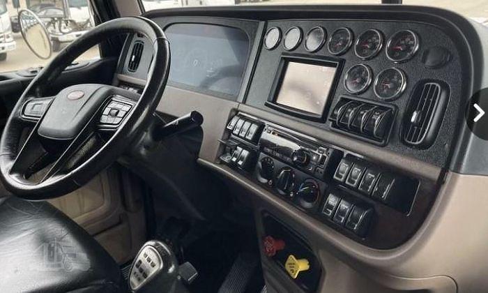 Used 2023 Peterbilt 389