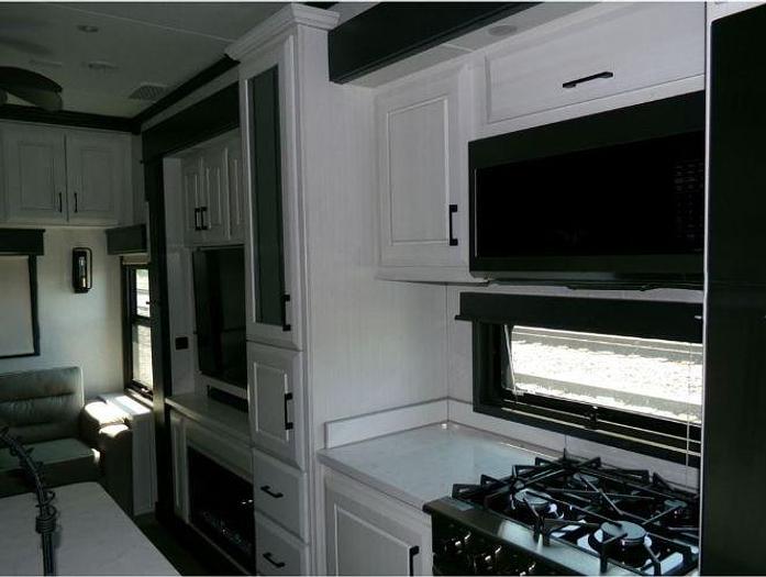 Used 2022 DRV Mobile Suites 36RSSB3