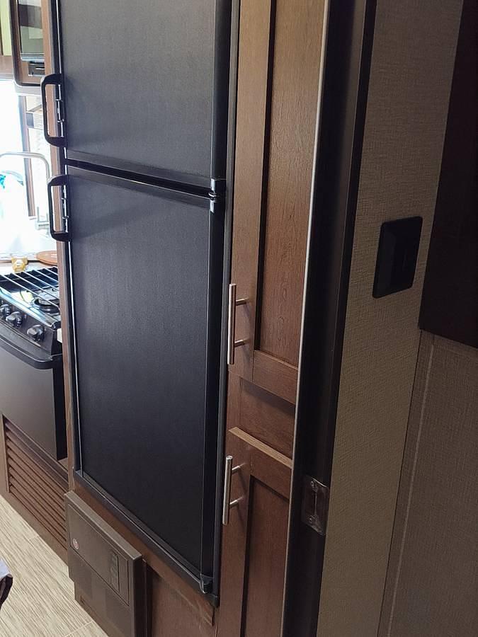 Used 2014 Prime Time Tracer Breeze Travel Trailer