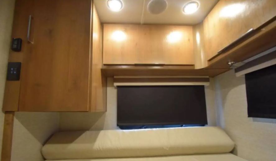 Used 2020 Tiffin Wayfarer 24TW