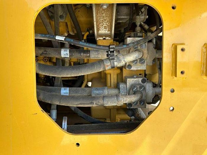 Used 2015 CATERPILLAR 930K Wheel Loader