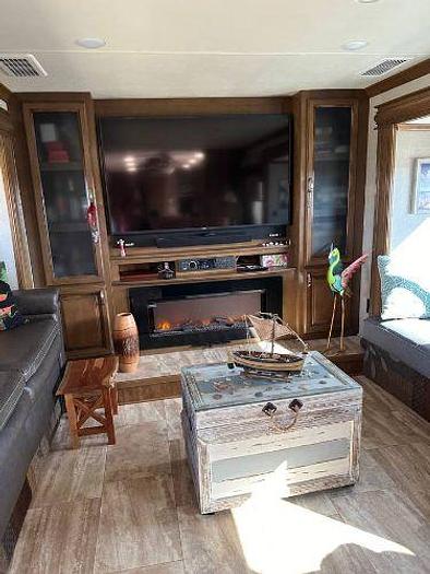 Used 2017 Forest River Riverstone 39FL