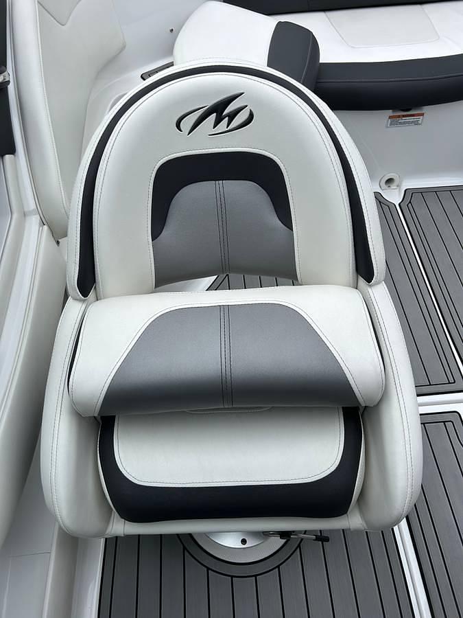 Used 2018 Monterey 224FS