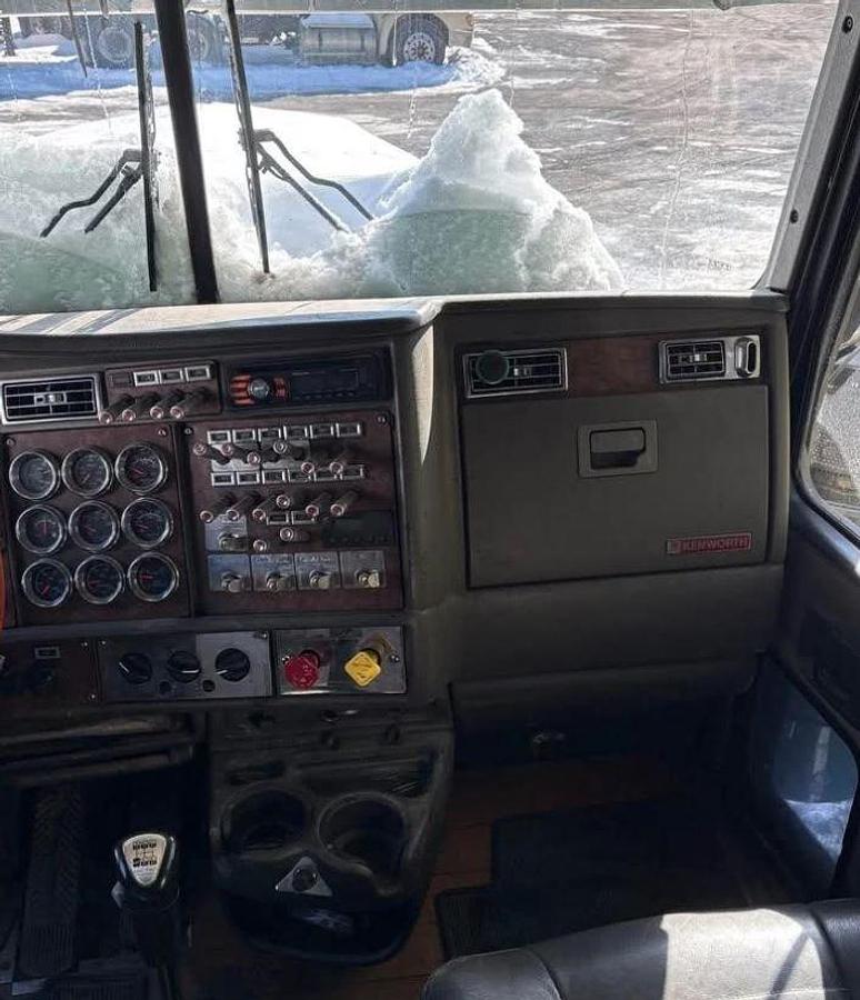 Used 2006 Kenworth W900L