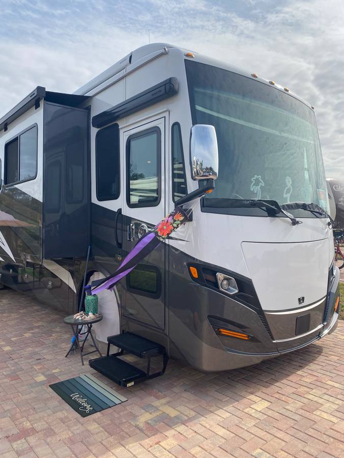 Used 2022 Tiffin Allegro Red 360BA