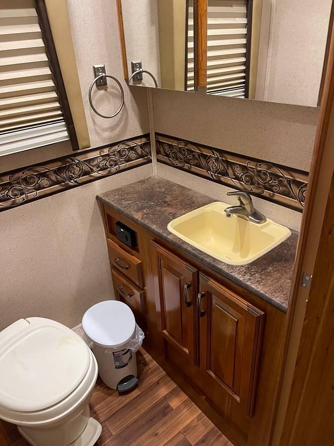Used 2015 Jayco Greyhawk 29 MV JRIDE