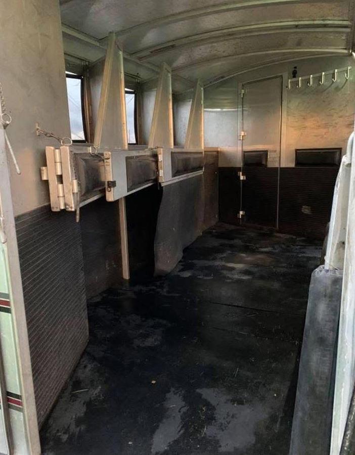 Used 1997 4 Star 4 Horse Trailer