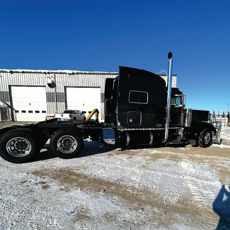 Used 2005 Peterbilt 379X