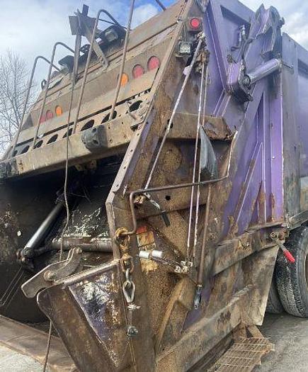 Used 2007 Freightliner Business Class M2 100