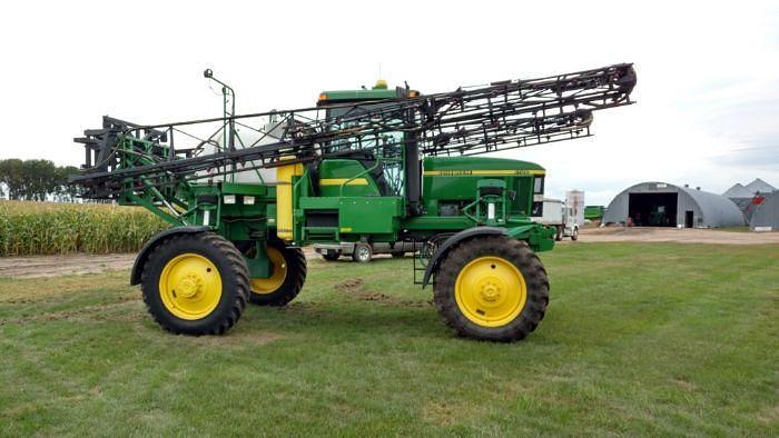 Used 1998 JOHN DEERE 4700