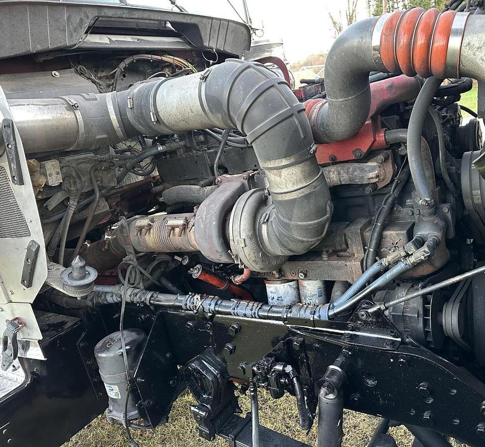 Used 1999 KENWORTH W900 Sleeper Semi Truck