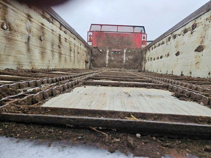 Used 1995 Freightliner FLD120 Manure Spreader