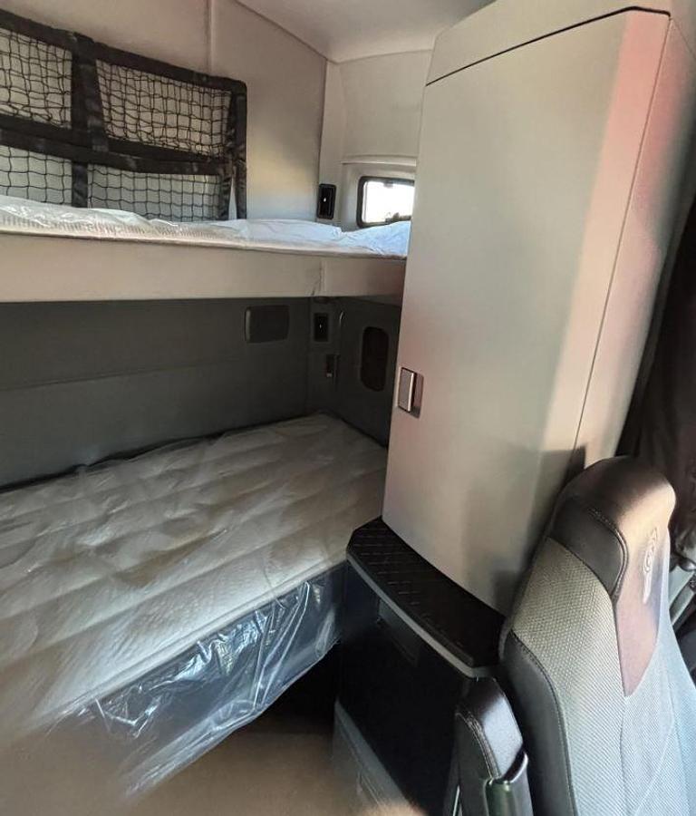 Used 2020 Kenworth T680