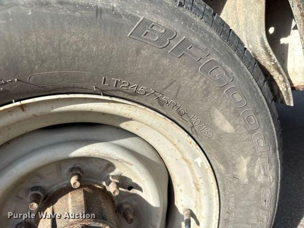 Used 2012 Ford E350 Super Duty Box Truck