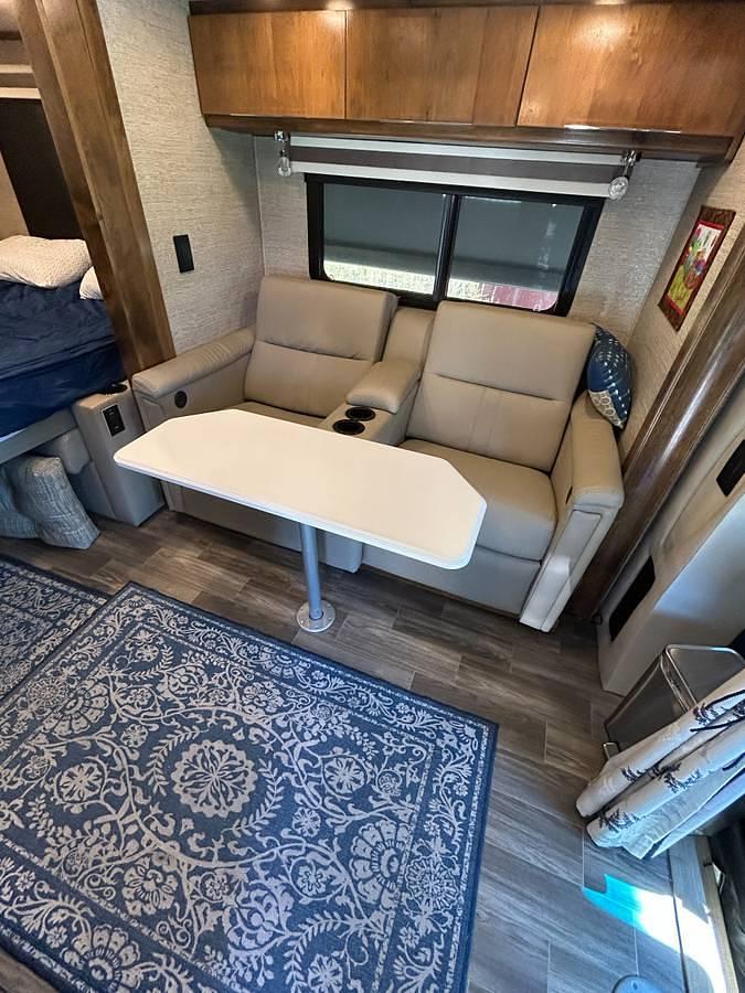 Used 2020 Tiffin Wayfarer RW Class C Motorhome