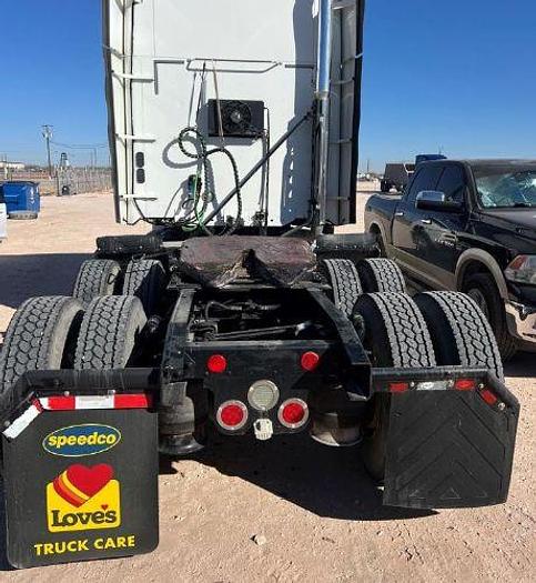 Used 2008 Freightliner COLUMBIA 120