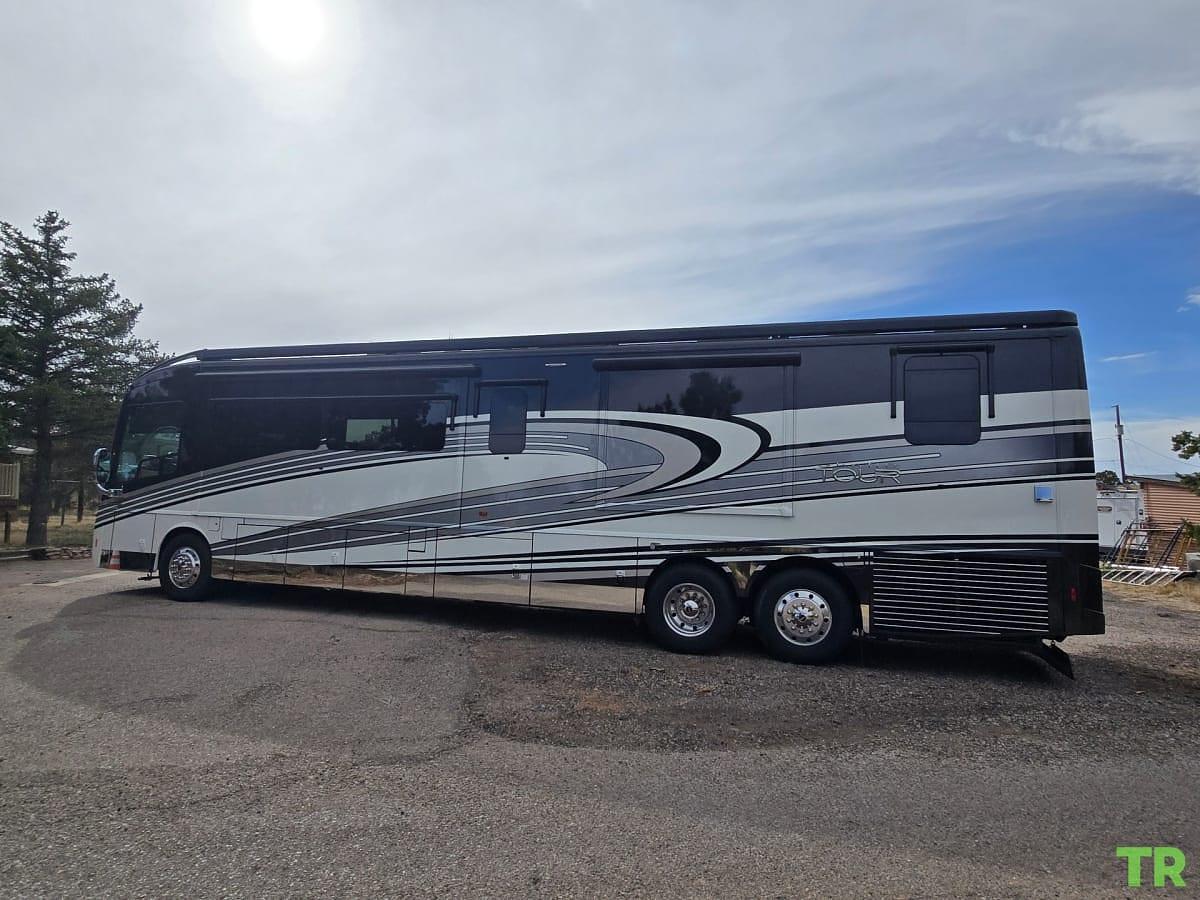 Used 2017 Winnebago Grand Tour 45RL