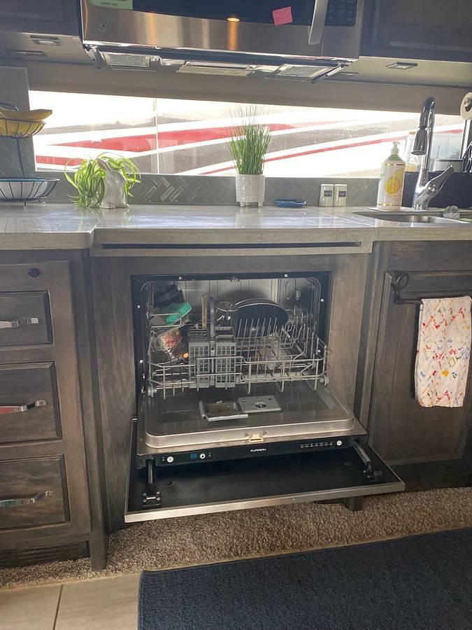 Used 2022 Tiffin Allegro Red 360BA