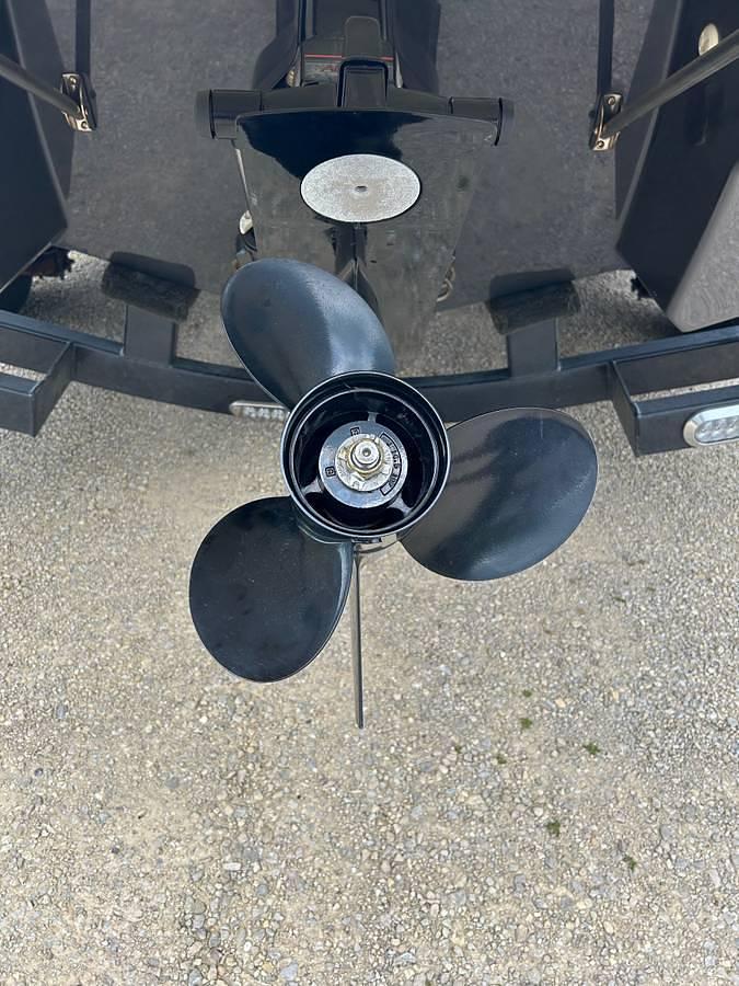 Used 2018 Monterey 224FS